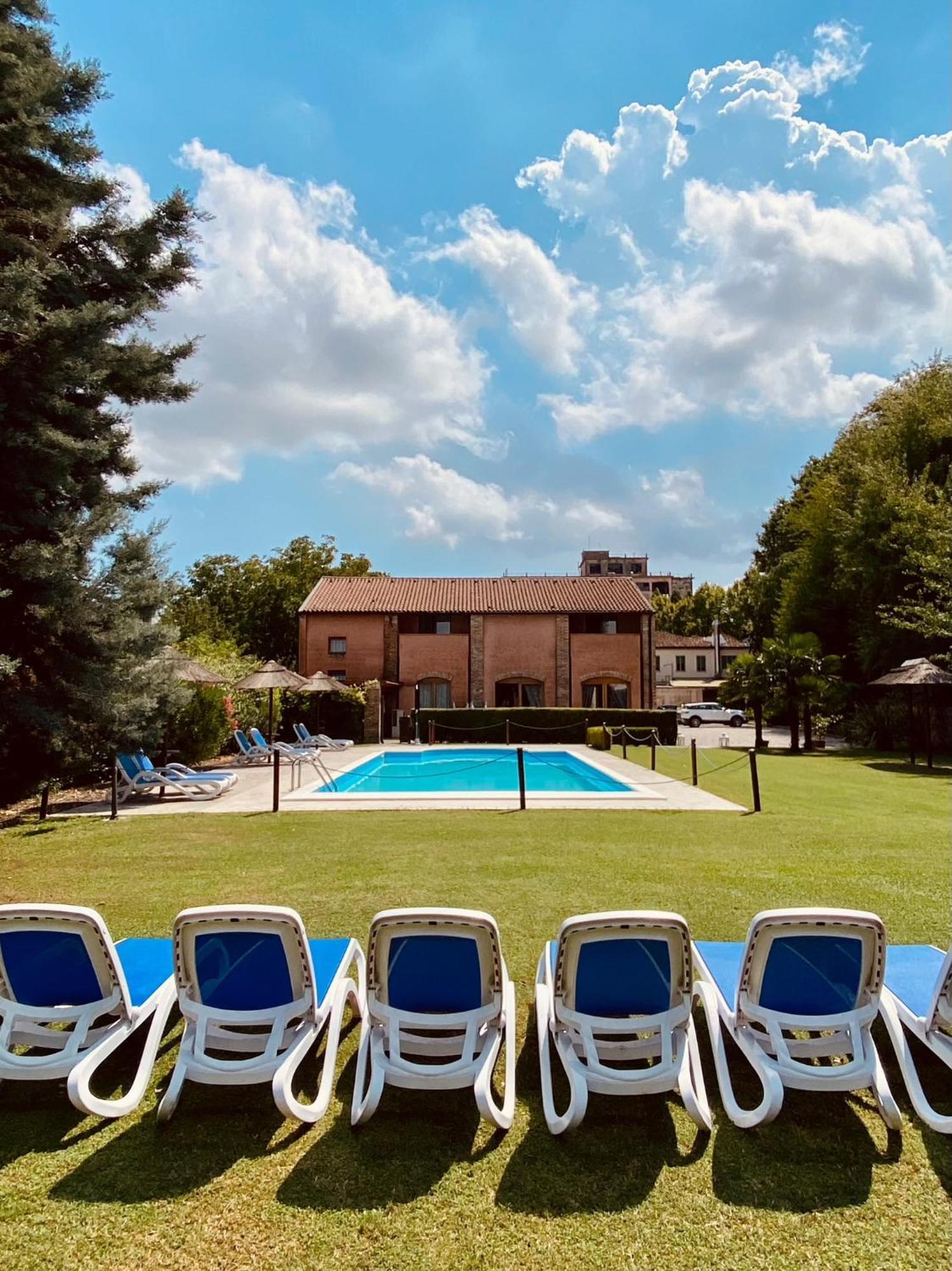Hotel Isola Di Caprera Mira Exterior foto